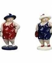 2x decoratie staande dikke dames beeldjes 20 cm in rode donkerblauwe jurk